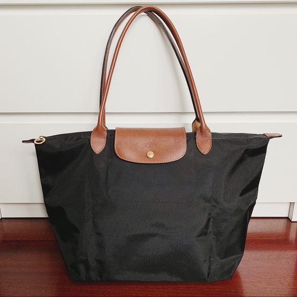 Longchamp Handbags - Longchamp Large Le Pliage Tote